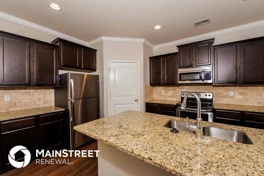 Building Photo - 5009 Bella Ct