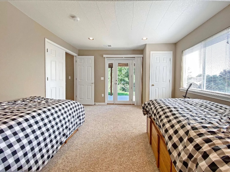 Building Photo - 12063 W 83rd Ln