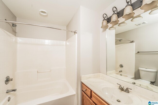 Building Photo - 865 Moonlite Dr