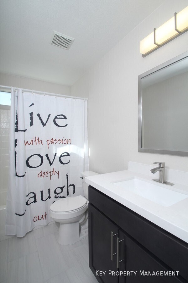 Building Photo - 7916 Violet Dawn St