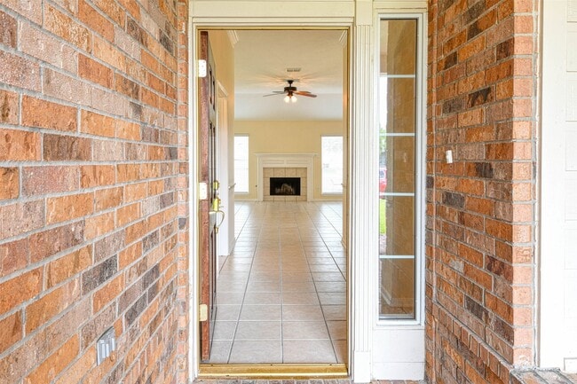 Building Photo - 20834 Normandy Forest Dr