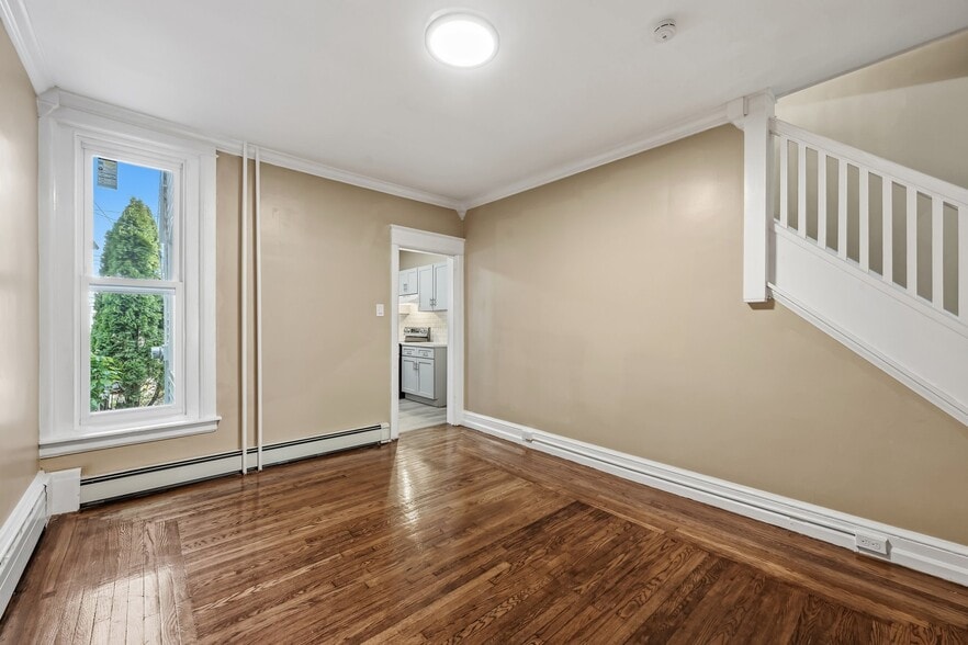 Building Photo - 1234 1/2 Tilghman St