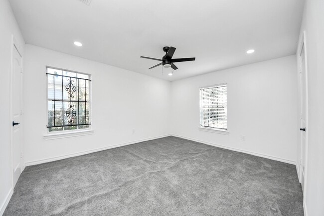 Building Photo - 3926 Florinda St