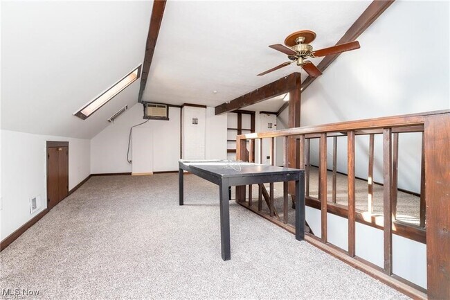 Building Photo - 3905 Woodbine Ave