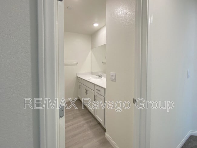 Building Photo - 9920 S Ullom Dr