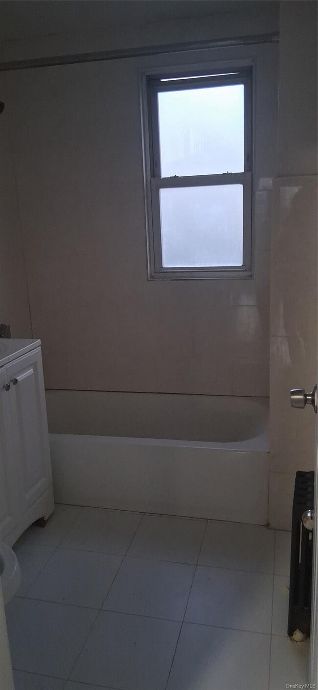 Building Photo - 104-73 129th St