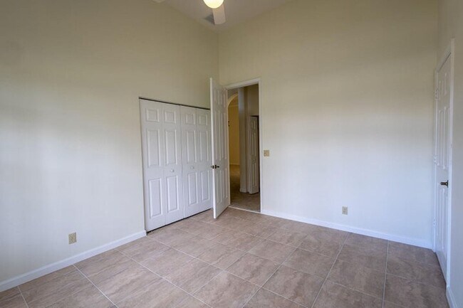 Building Photo - 6428 Garden Ct