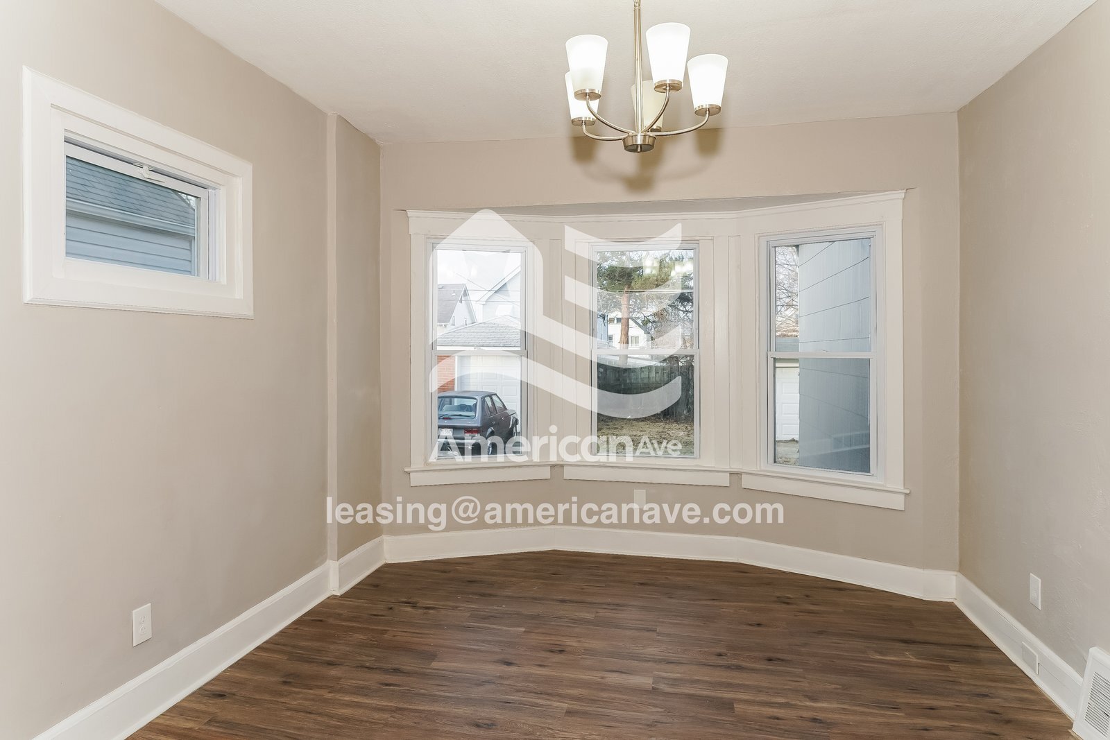 Building Photo - 1542 E 173rd St