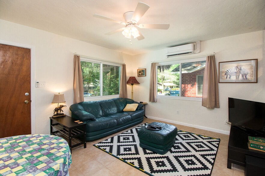 Building Photo - 111 NW 21st St