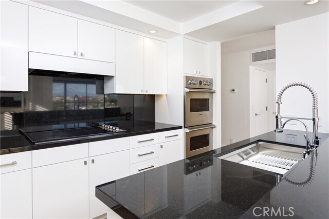 Building Photo - 601 Lido Park Dr