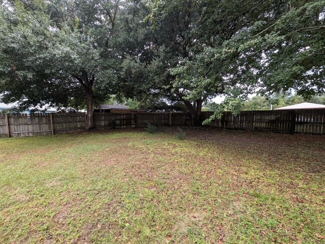 Building Photo - 2625 Weeping Willow Ln