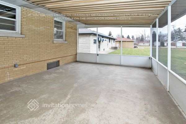 Building Photo - 1407 Highland Ave