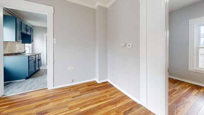 Building Photo - 3272 W 50th St