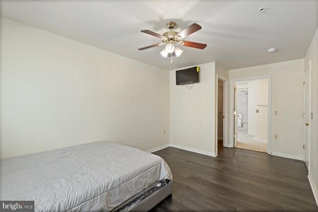 Building Photo - 8901 Stone Creek Pl