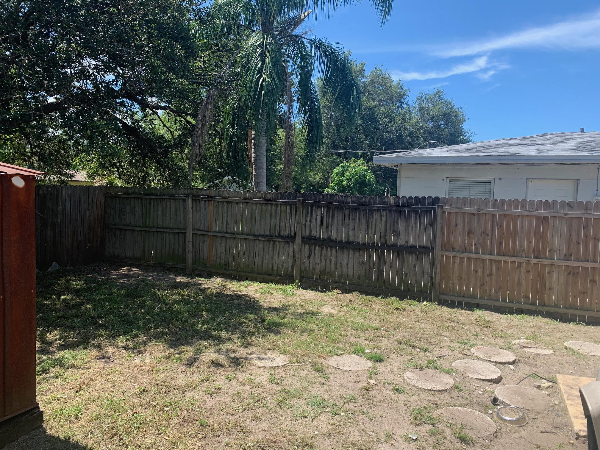 Fenced yard - 4911 23RD ST W, #A