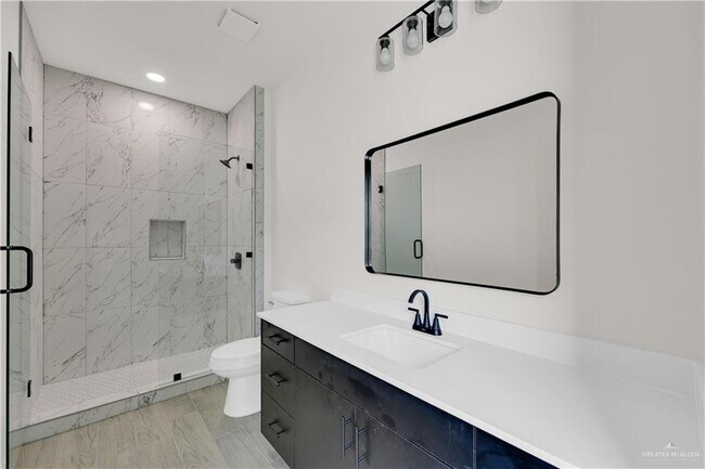 Building Photo - 23 Robin Rd