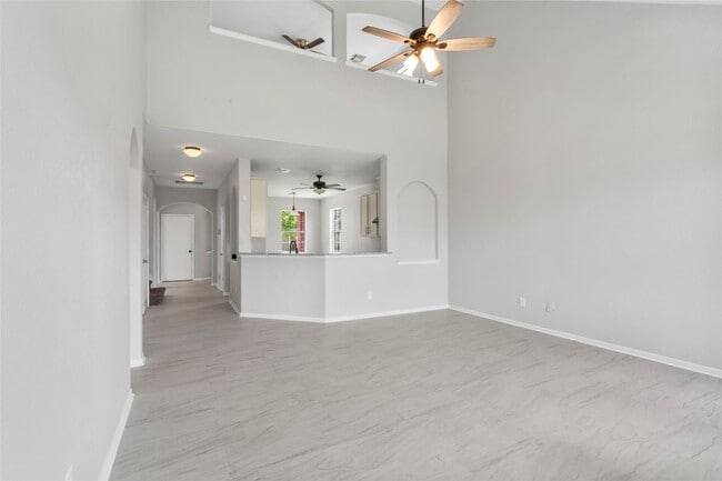 Building Photo - 1198 Stallion Ridge
