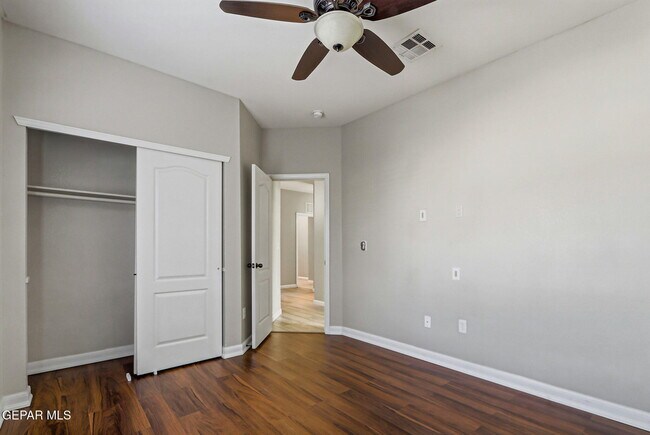 Building Photo - 14269 Escalera Dr