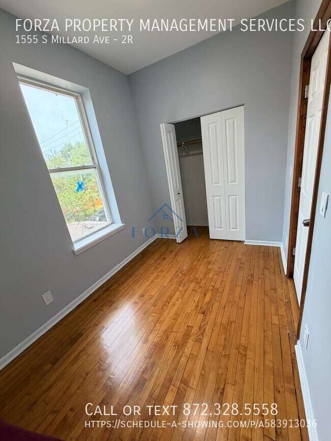 Building Photo - 1555 S Millard Ave