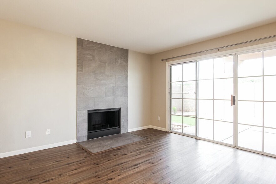 Building Photo - 8902 W Caribbean Ln