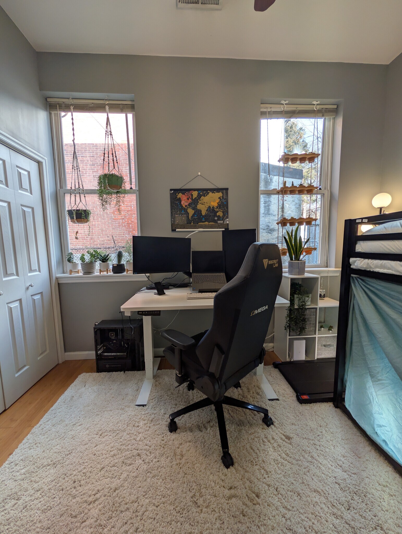 Building Photo - 4219 Ridge Ave