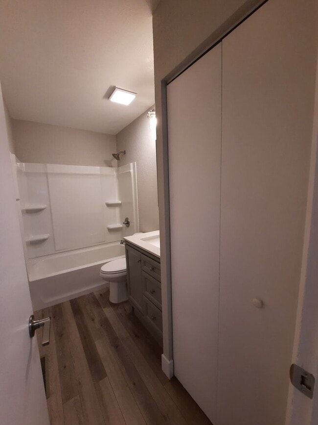 Building Photo - 3 BEDROOM | 1 BATH | RANCH STYLE HOME | SOUTH