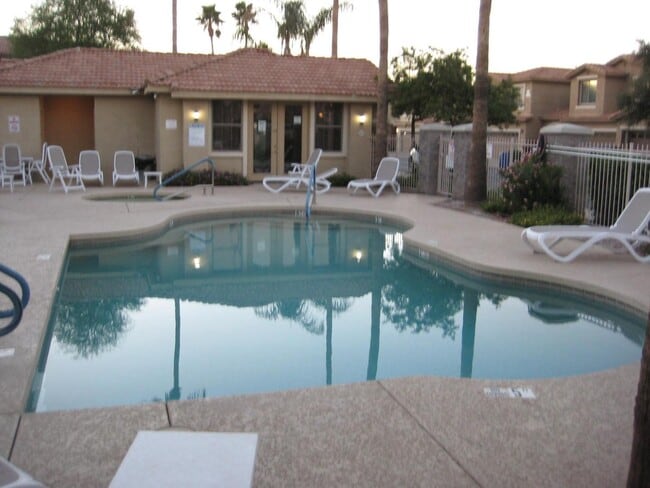 Building Photo - 5415 E McKellips Rd