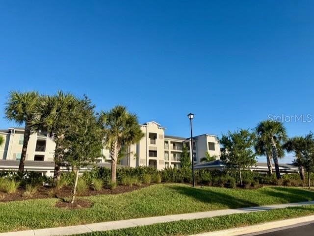 Building Photo - 12140 Wellen Golf St