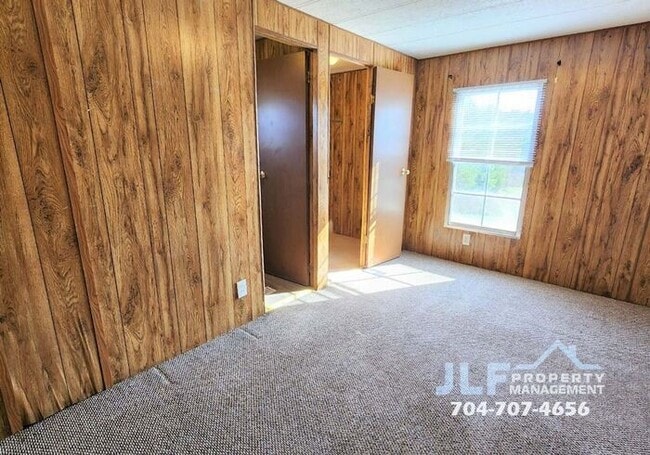 Building Photo - 2 Bed/2 Bath Mobile Home in China Grove