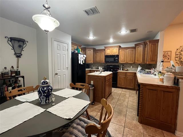 Building Photo - 3571 Cromart Ct S