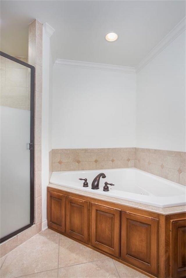 Building Photo - 308 East Promenade