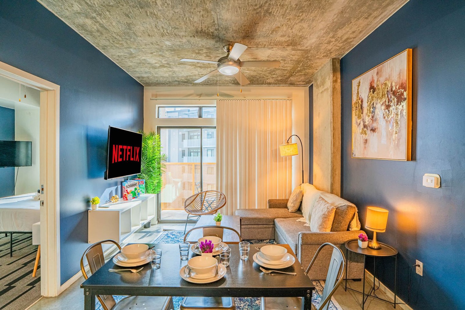 Building Photo - 333 E Roosevelt St