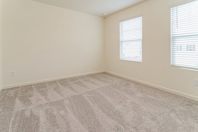 Building Photo - 103 Bentwater Wy