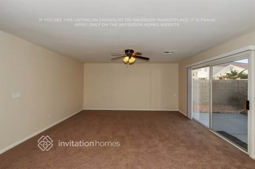Building Photo - 8508 W Gilmore Ave