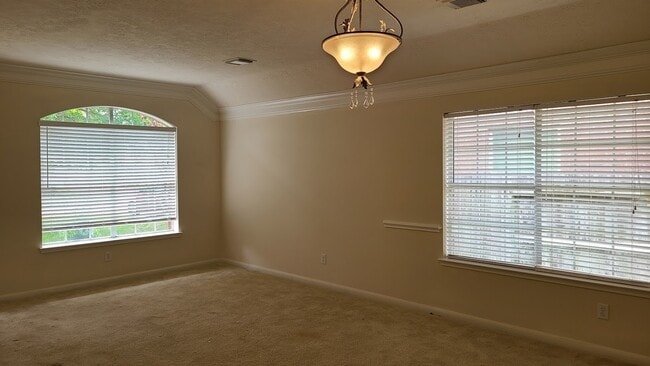 Building Photo - 2318 Waterwood Dr