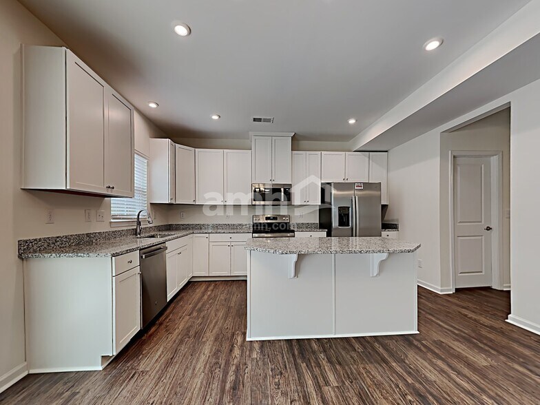 Building Photo - 5026 Twin River Dr
