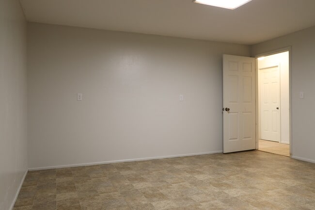 Building Photo - 17051 Lemming Ln