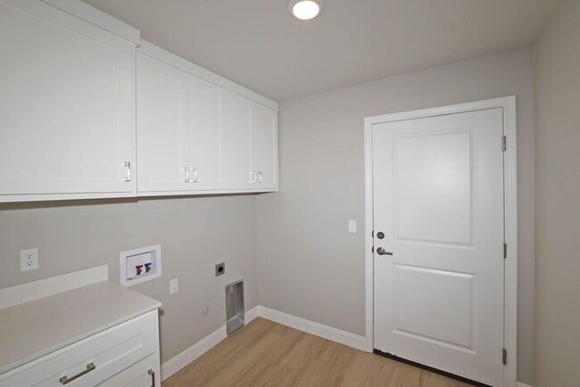 Building Photo - 4705 Scotty Dr
