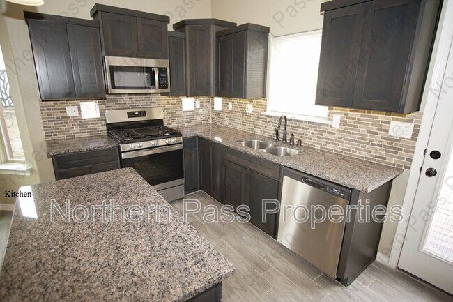 Building Photo - 14364 Tobe Davis Dr