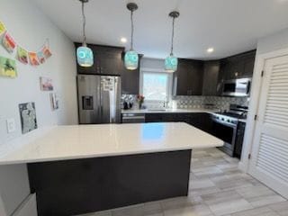 Building Photo - 33 Willow Wood Ct