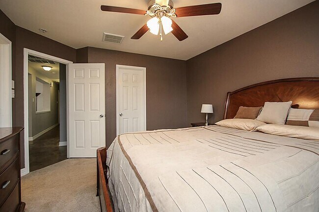 Building Photo - 3603 Garrison Run Dr