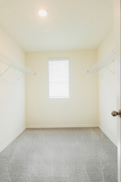 Building Photo - 11730 White Willow Ln