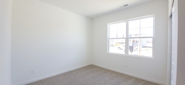 Building Photo - 4191 Viceroy St