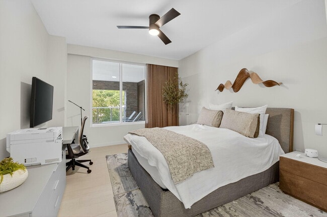 Building Photo - 200 SE Mizner Blvd