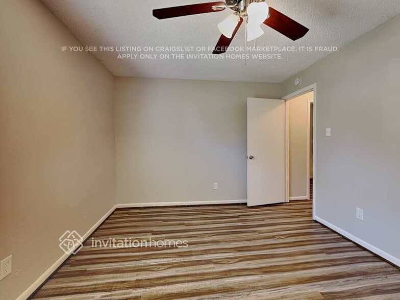 Building Photo - 8322 Autumn Willow Dr