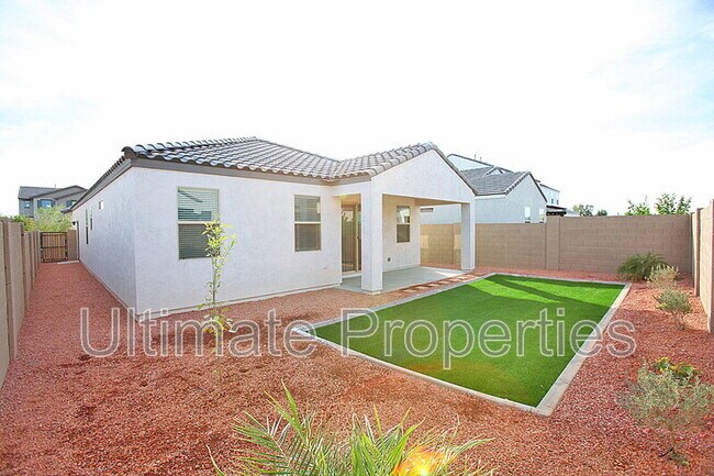 Building Photo - 12624 W Nogales Dr