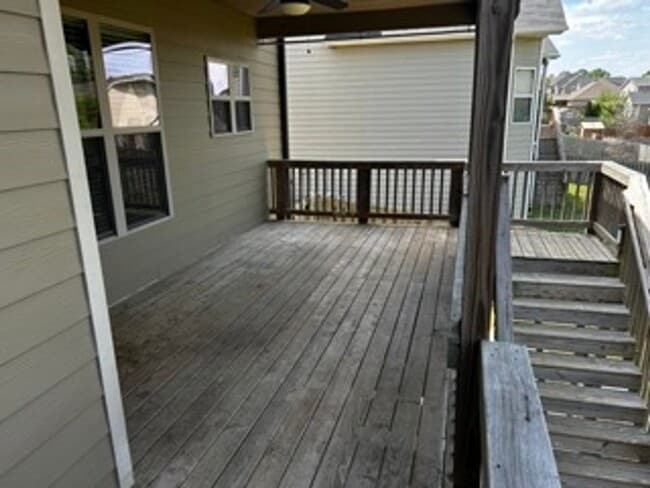 Building Photo - Spacious 5BR/4BA Home in Desirable Lexington Neighborhood – Bright Layout, Great Storage & Prime ...