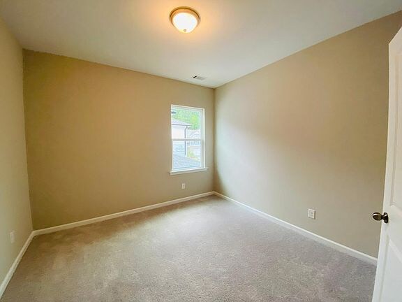 Building Photo - 4315 Magpie Dr