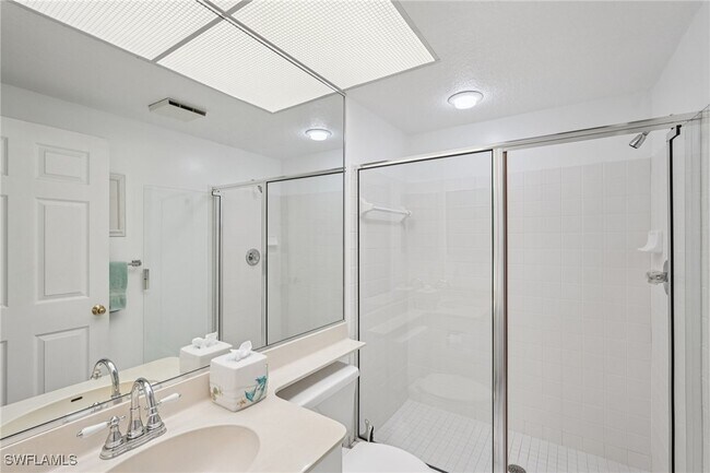 Building Photo - 260 Barefoot Beach Blvd