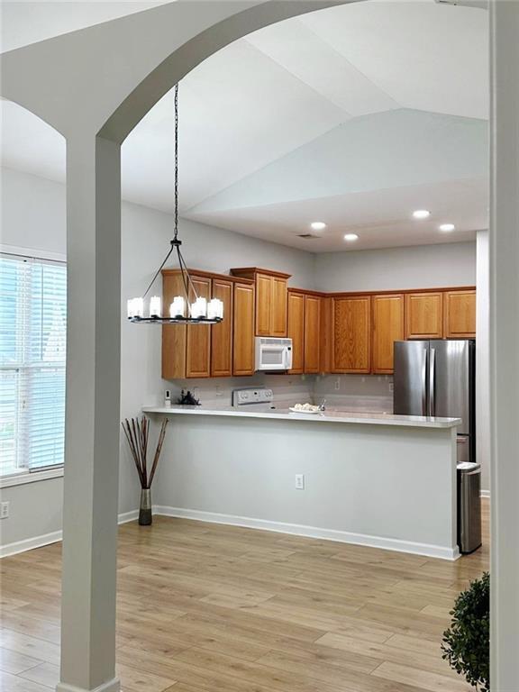 Building Photo - 6834 White Walnut Way